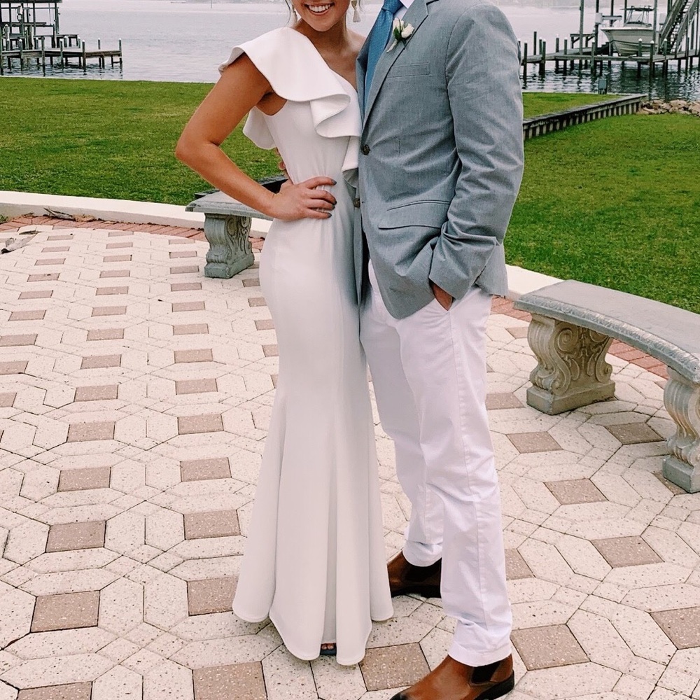 WHITE PROM/WEDDING DRESS
